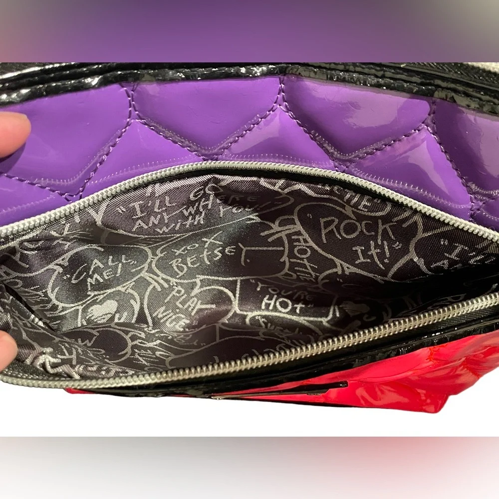 💄Betsey Johnson Cosmetic bag